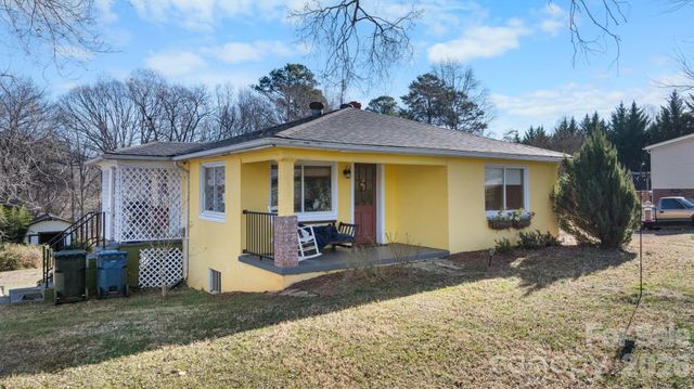 3358 Falling Creek Road, Hickory, NC 28601