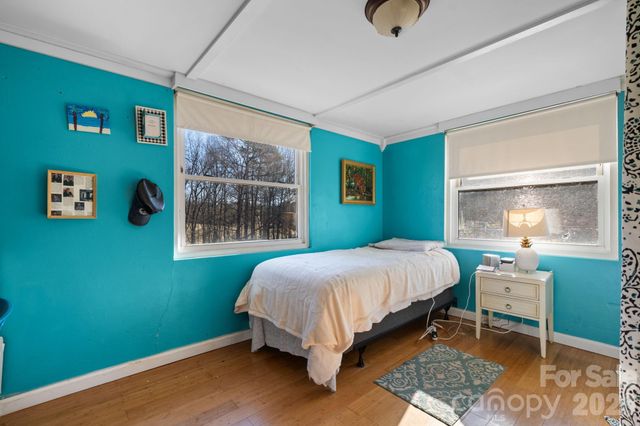 3358 Falling Creek Road, Hickory, NC 28601