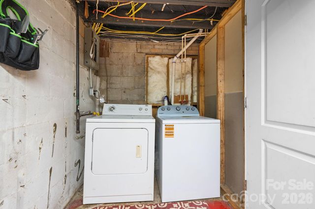 3358 Falling Creek Road, Hickory, NC 28601