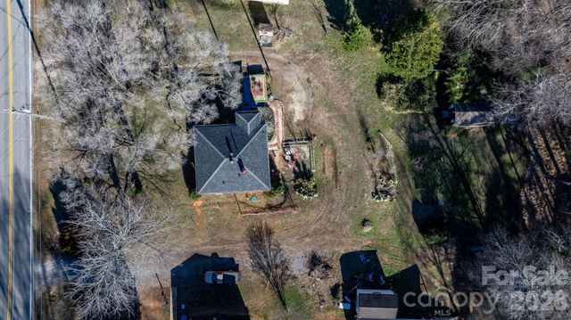 3358 Falling Creek Road, Hickory, NC 28601