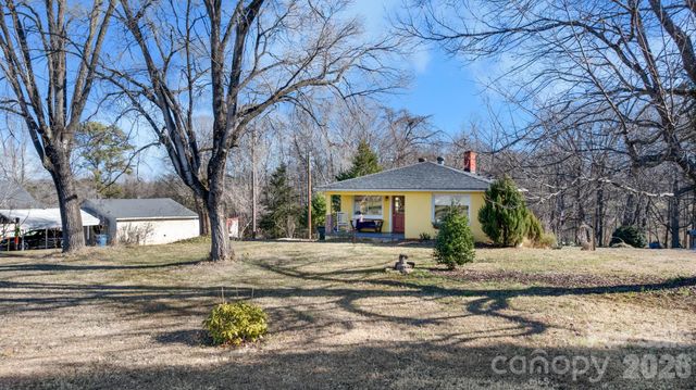 3358 Falling Creek Road, Hickory, NC 28601