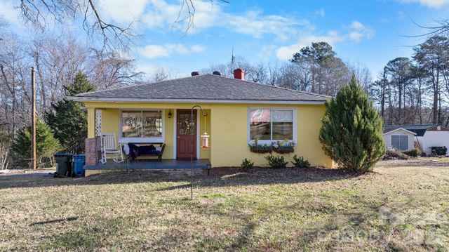 3358 Falling Creek Road, Hickory, NC 28601