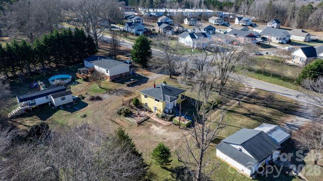 3358 Falling Creek Road, Hickory, NC 28601