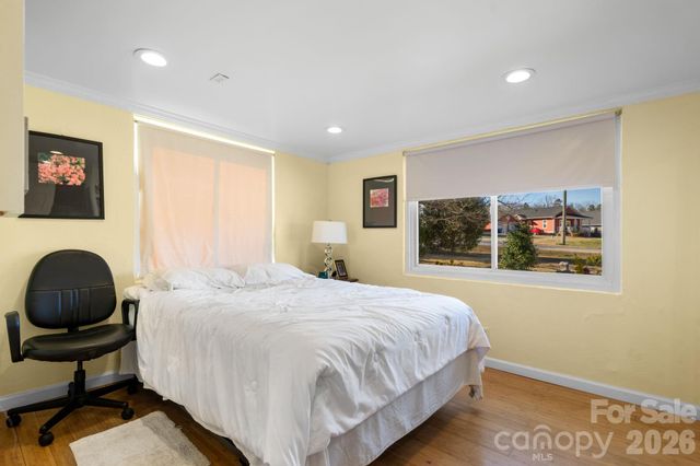 3358 Falling Creek Road, Hickory, NC 28601