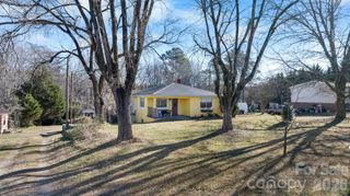 3358 Falling Creek Road, Hickory, NC 28601