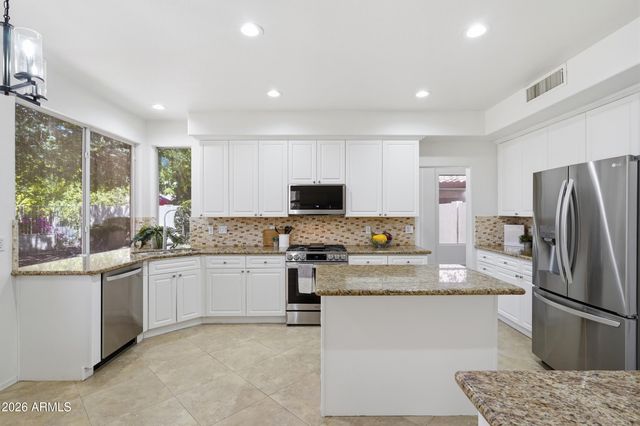 5993 W AURORA Drive, Glendale, AZ 85308