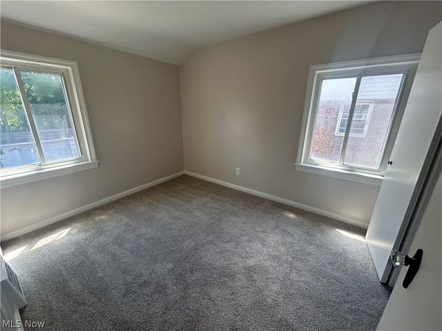 3383 Sutton Road, Shaker Heights, OH 44120