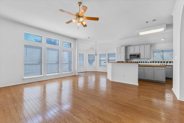 8408 Falconet Circle, Mckinney, TX 75072