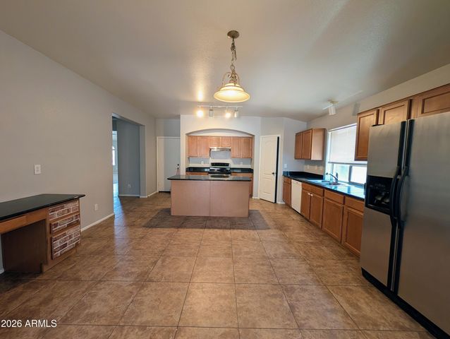 738 E SADDLE Way, San Tan Valley, AZ 85143