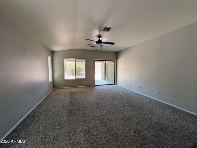 738 E SADDLE Way, San Tan Valley, AZ 85143