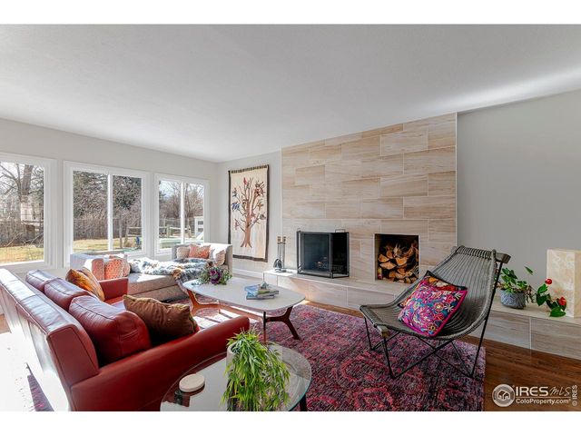 4556 Apple Way, Boulder, CO 80301