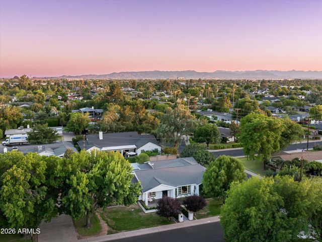 5201 E WELDON Avenue, Phoenix, AZ 85018