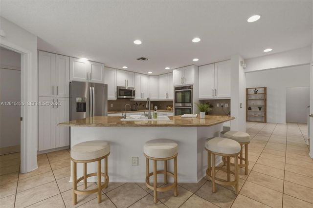 2099 NW 126th Ave, Pembroke Pines, FL 33028