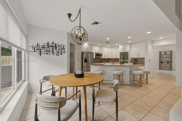 2099 NW 126th Ave, Pembroke Pines, FL 33028