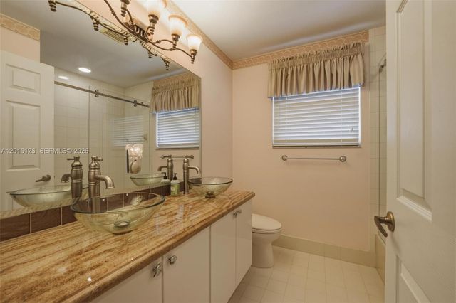 2099 NW 126th Ave, Pembroke Pines, FL 33028