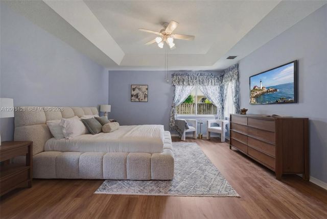 2099 NW 126th Ave, Pembroke Pines, FL 33028