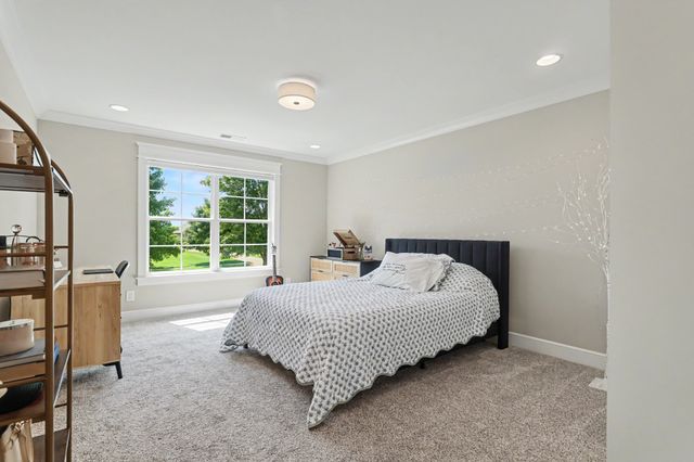 701 Farmington Dr, Lebanon, TN 37087