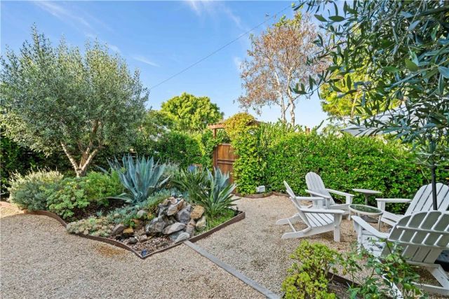 1121 S Eucalyptus, Inglewood, CA 90301