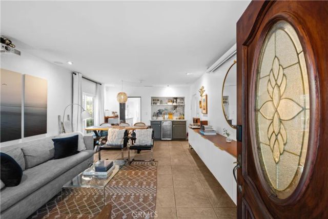 1121 S Eucalyptus, Inglewood, CA 90301