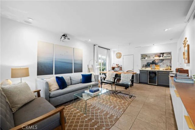 1121 S Eucalyptus, Inglewood, CA 90301