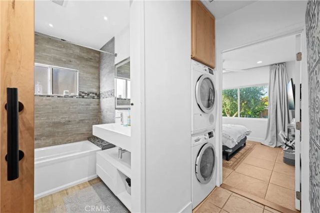 1121 S Eucalyptus, Inglewood, CA 90301