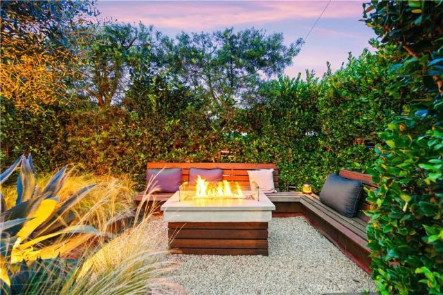 1121 S Eucalyptus, Inglewood, CA 90301