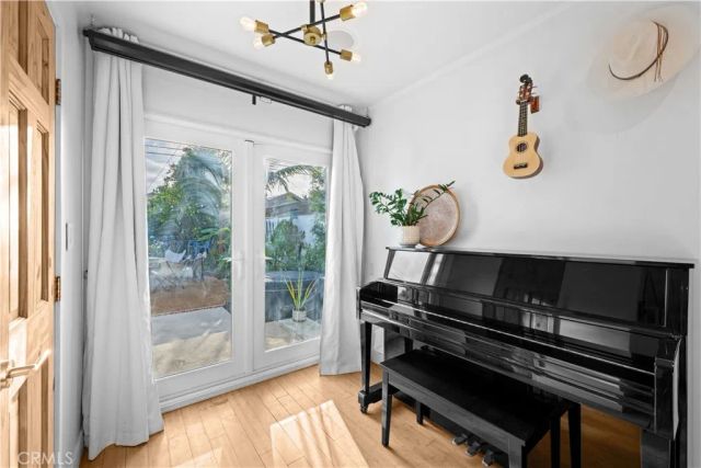 1121 S Eucalyptus, Inglewood, CA 90301