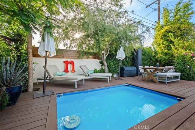 1121 S Eucalyptus, Inglewood, CA 90301