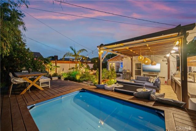 1121 S Eucalyptus, Inglewood, CA 90301