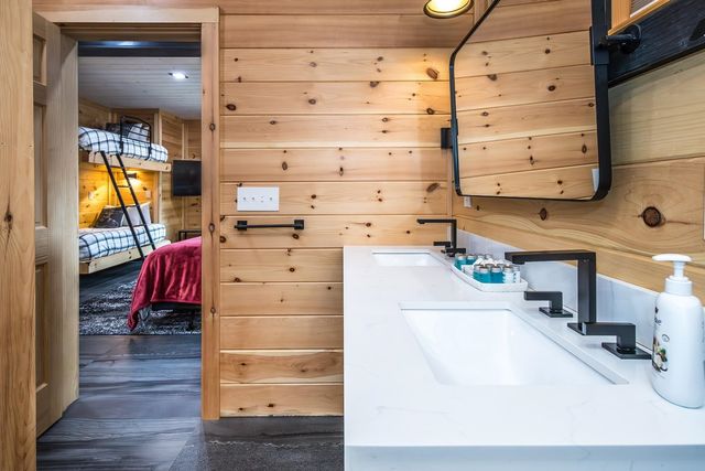 2391 Music Mountain Road, Stockbridge, VT 05772