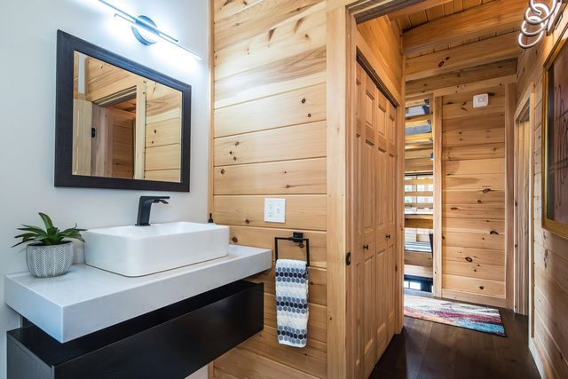 2391 Music Mountain Road, Stockbridge, VT 05772