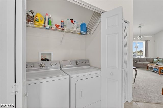 25009 Peacock LN 1-201, Naples, FL 34114