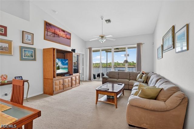 25009 Peacock LN 1-201, Naples, FL 34114