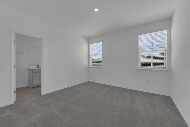 523 ORIENT AVENUE, Debary, FL 32713