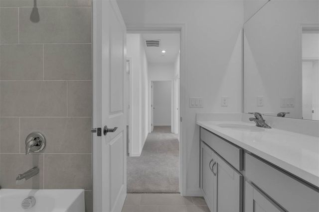 523 ORIENT AVENUE, Debary, FL 32713