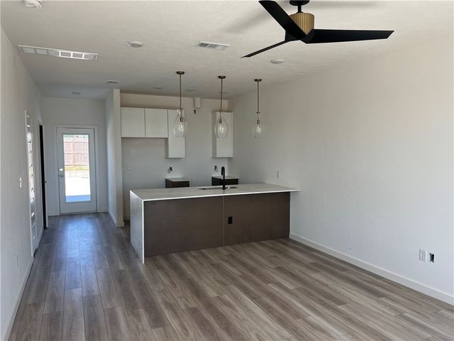 1223 Dorothy, College Station, TX 77845