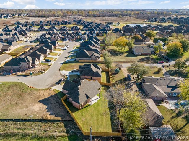14500 E 79th Street North, Owasso, OK 74055
