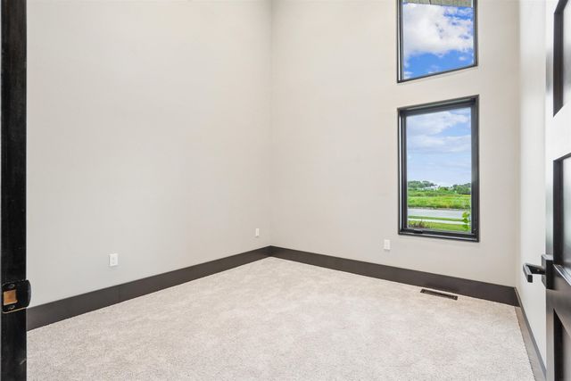 4010 Keagles Crossing, Cedar Falls, IA 50613