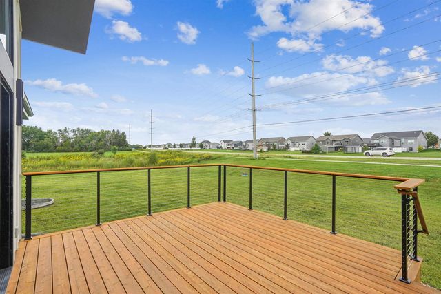 4010 Keagles Crossing, Cedar Falls, IA 50613