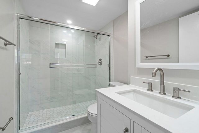 1360 NE 27th Terrace W 2, Pompano Beach, FL 33062