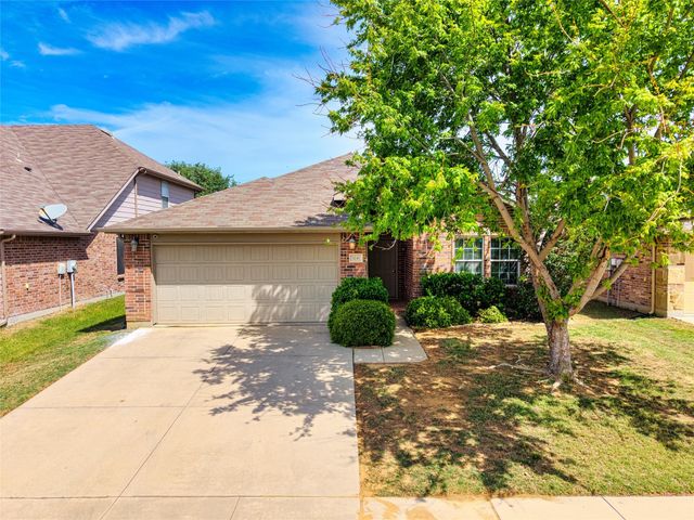 3241 Sadie Trail, Fort Worth, TX 76137