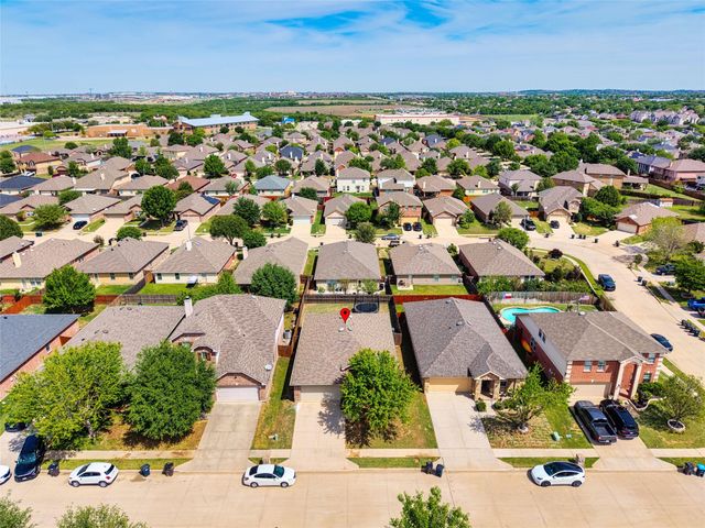 3241 Sadie Trail, Fort Worth, TX 76137
