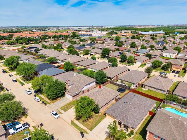 3241 Sadie Trail, Fort Worth, TX 76137