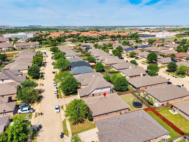 3241 Sadie Trail, Fort Worth, TX 76137