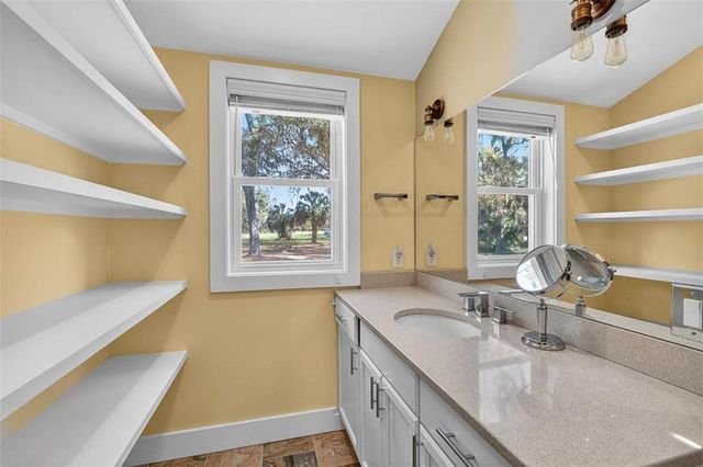 1368 NE Woodstork Way, Townsend, GA 31331