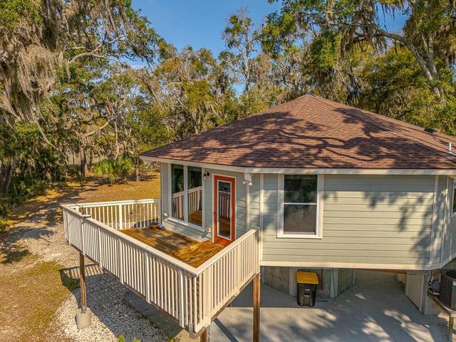 1368 NE Woodstork Way, Townsend, GA 31331