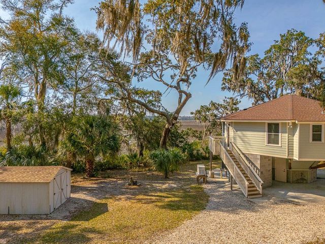 1368 NE Woodstork Way, Townsend, GA 31331