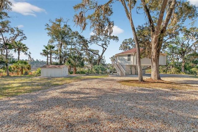 1368 NE Woodstork Way, Townsend, GA 31331