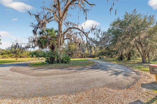 1368 NE Woodstork Way, Townsend, GA 31331
