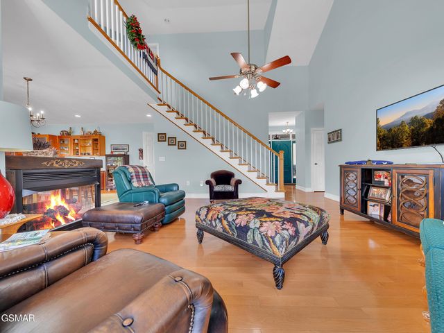 496 Proffitt Ridge Rd Road, Mooresburg, TN 37811